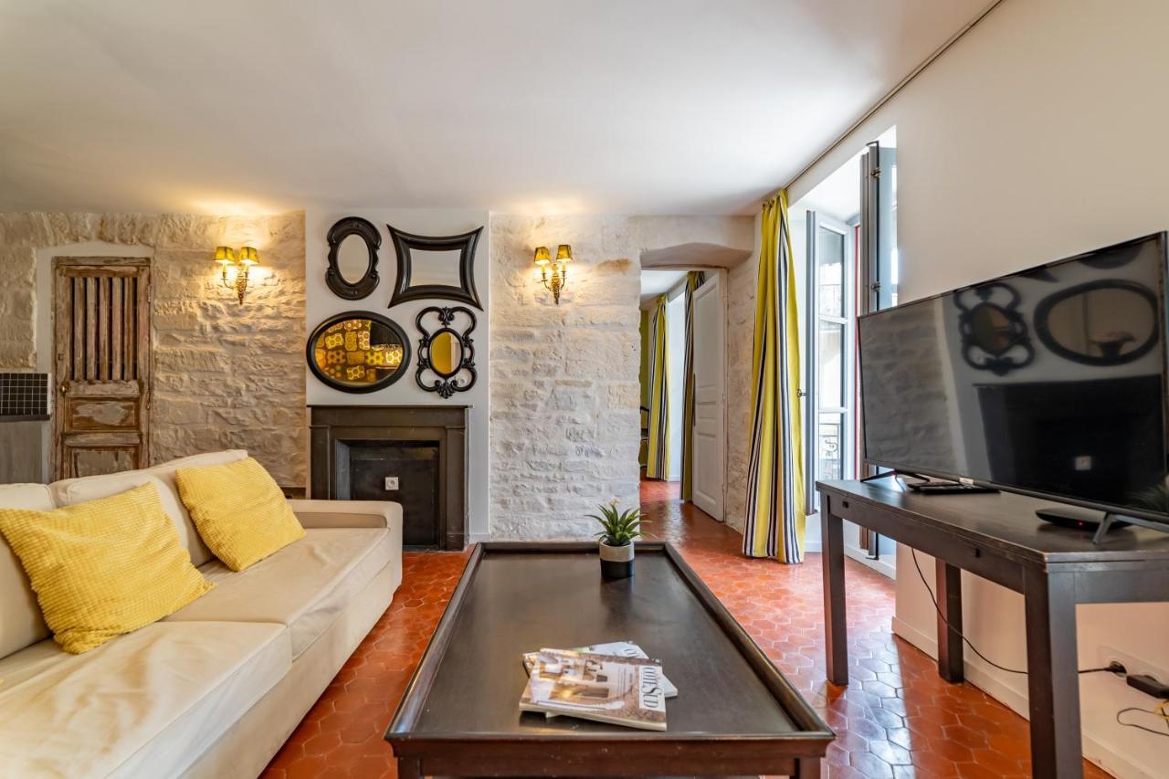 L'Envoutement Provencal Au Coeur De L'Ecusson - Une Nuit A นีมส์ ภายนอก รูปภาพ